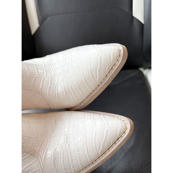 Sam Edelman Iris Studded Leather Western White‎ Ankle Booties - Picture 7 of 7